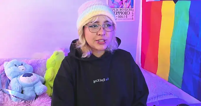 NekoWaifu online show from 11/03/25, 01:26