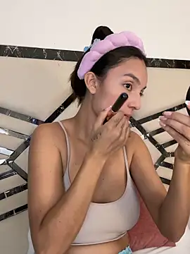 MiaKane99 online show from 04/08/26, 01:40