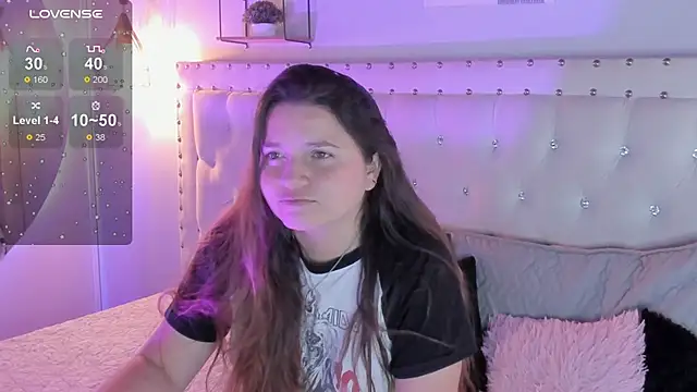 sophiee09  online show from 11/27/25, 02:06