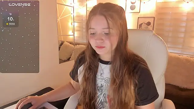 sophiee09  online show from 01/08/26, 12:22