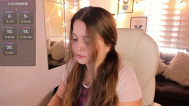 sophiee09  online show from 04/08/26, 01:34