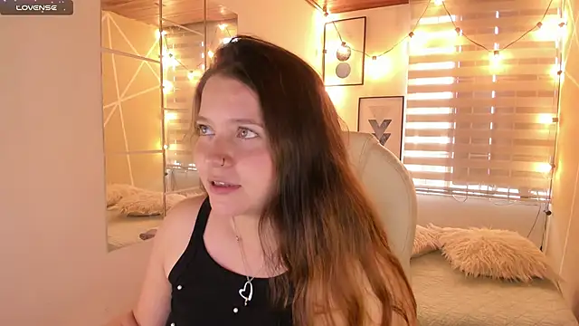 sophiee09  online show from 03/24/26, 08:09