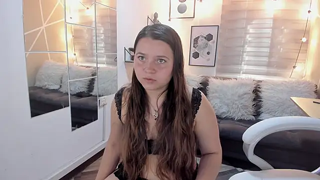 sophiee09  online show from 11/04/25, 01:37