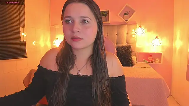 sophiee09  online show from 02/08/26, 03:48