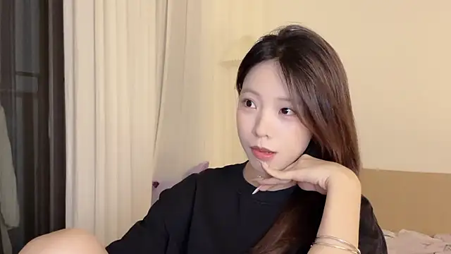 Snapshot of Meng_777 chatting on 10/12/25, 12:28 Meng 777 online show from 10/12/25, 12:28