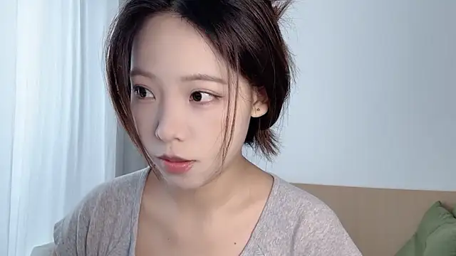 Snapshot of Meng_777 chatting on 10/23/25, 08:13 Meng 777 online show from 10/23/25, 08:13