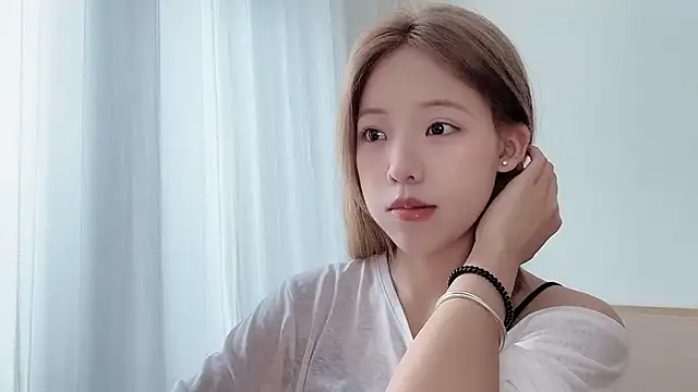 Meng 777 online show from 04/12/26, 07:22