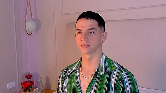 ZaneDawson online show from 10/31/25, 03:47