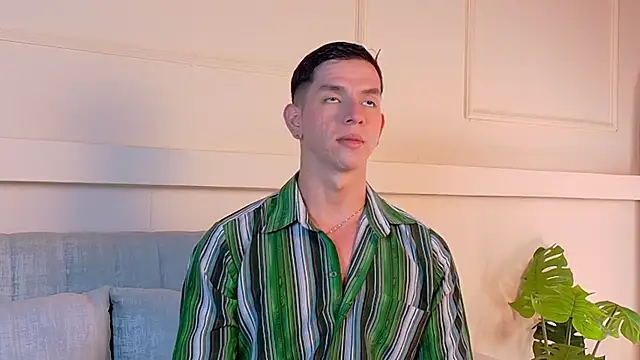 ZaneDawson online show from 12/22/25, 07:36