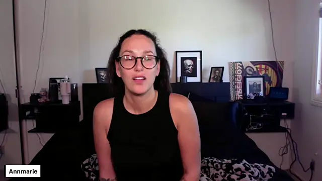 annmarieferrara online show from 10/17/25, 04:09