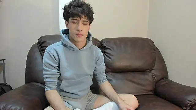 Xam Collen online show from 11/01/25, 03:17