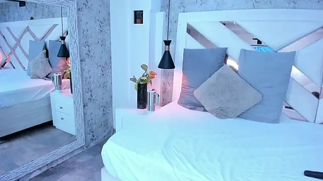 Megan-8 online show from 10/14/25, 04:13