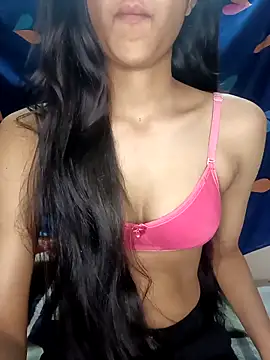 Snapshot of reetika6375 chatting on 10/01/25, 06:23 reetika6375 online show from 10/01/25, 06:23