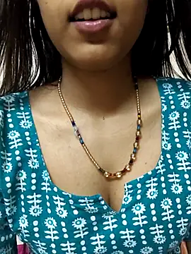 Snapshot of reetika6375 chatting on 02/09/26, 07:56 reetika6375 online show from 02/09/26, 07:56