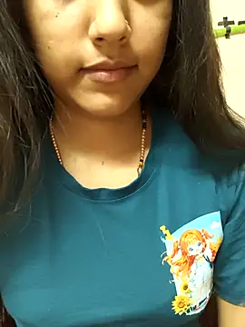 Snapshot of reetika6375 chatting on 02/16/26, 06:23 reetika6375 online show from 02/16/26, 06:23