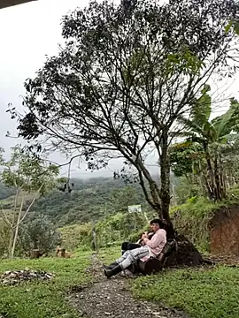 Snapshot of sky-wolves chatting on 10/18/25, 04:20 sky-wolves online show from 10/18/25, 04:20