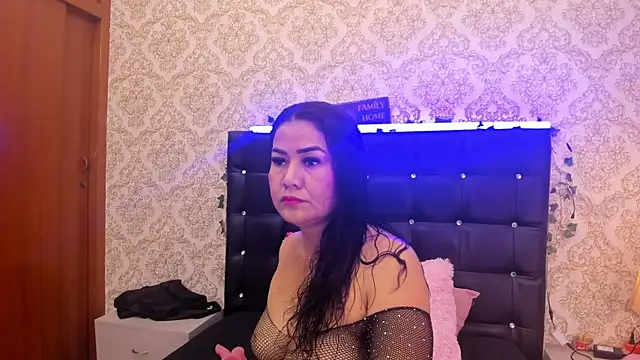 Snapshot of Selena_Monroe_ chatting on 09/27/25, 12:44 Selena Monroe online show from 09/27/25, 12:44