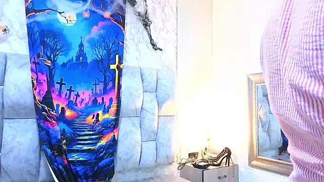 sofiagutierrez   online show from 10/18/25, 03:41