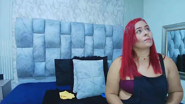 sofiagutierrez   online show from 09/26/25, 03:24