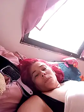 sofiagutierrez   online show from 09/23/25, 10:06