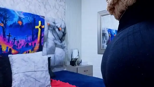 sofiagutierrez   online show from 10/30/25, 03:05