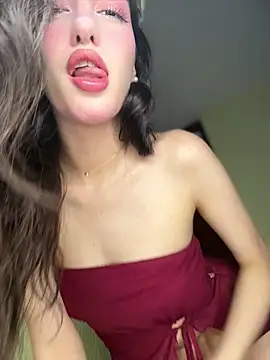 Emily-hottson online show from 05/23/26, 02:32