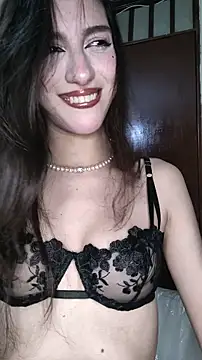 Emily-hottson online show from 12/19/25, 03:43