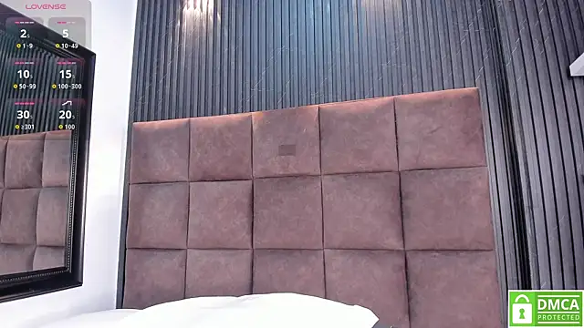 Scarlet  Jones  online show from 02/24/26, 11:38