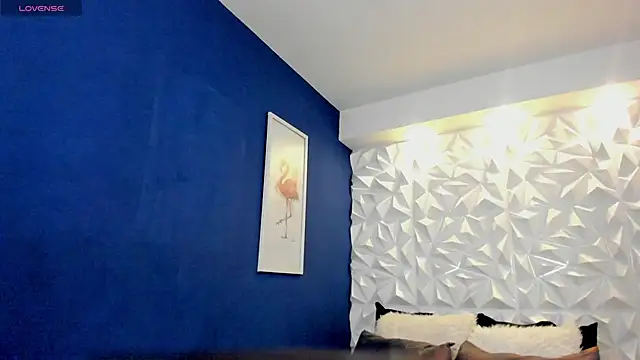 Snapshot of freya_cole_ chatting on 09/19/25, 11:36 freya cole online show from 09/19/25, 11:36