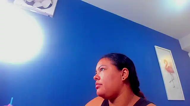 Snapshot of freya_cole_ chatting on 10/06/25, 11:33 freya cole online show from 10/06/25, 11:33