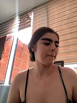 SofiaFontaiine online show from 11/27/25, 02:50