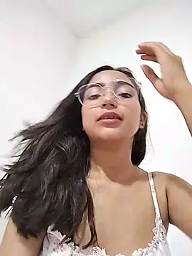 Snapshot of Natalia_star25 chatting on 11/05/25, 02:47 Natalia star25 online show from 11/05/25, 02:47