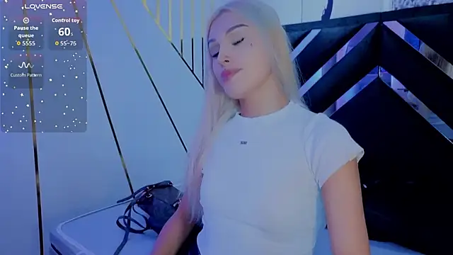 Angel-dragun online show from 04/15/26, 03:01