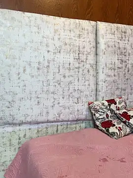 Ambersfoxx online show from 10/17/25, 11:45