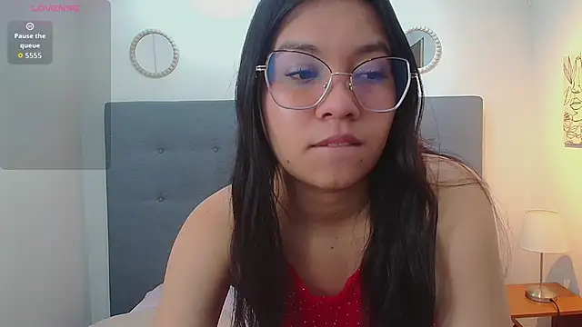 chaneelstark online show from 10/10/25, 04:13