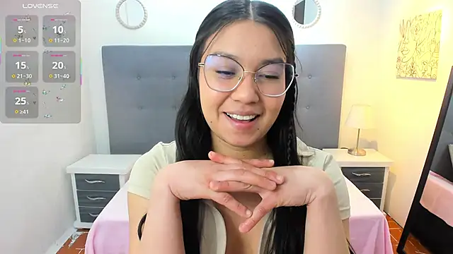 chaneelstark online show from 11/08/25, 05:22