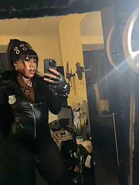 darksiren1 online show from 09/25/25, 10:05