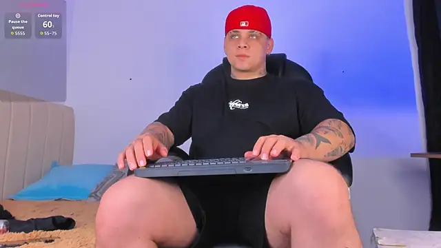 denis munera online show from 10/26/25, 05:52