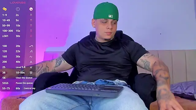 denis munera online show from 09/24/25, 10:33