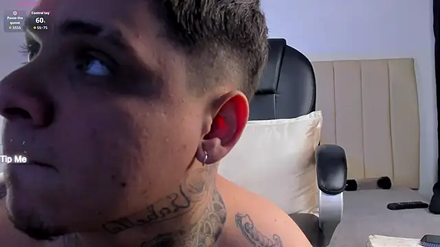 denis munera online show from 02/26/26, 01:11