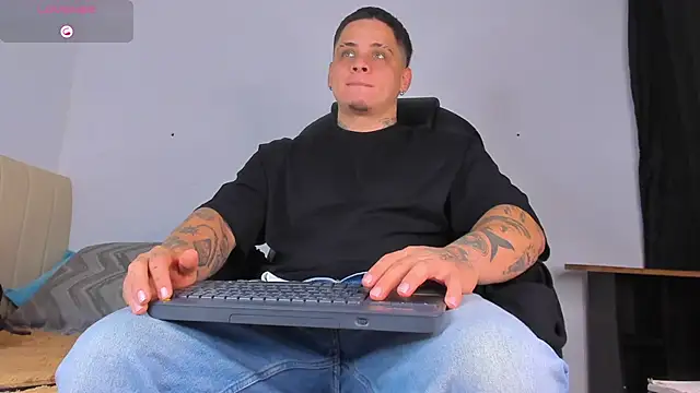 denis munera online show from 10/09/25, 09:32