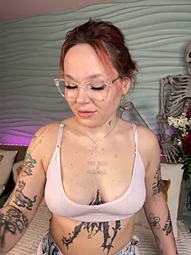 EvaNude- online show from 10/13/25, 10:10