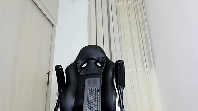 Biscuit oliva online show from 03/10/26, 01:20