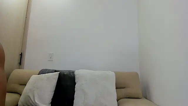 Biscuit oliva online show from 10/25/25, 04:07