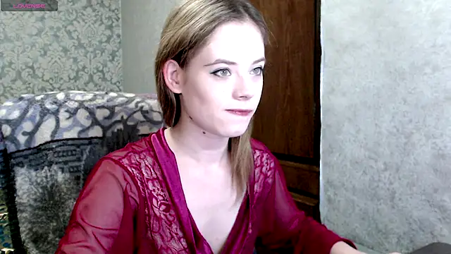 Kate  Loves online show from 11/24/25, 07:14