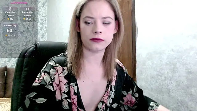 Snapshot of Kate__Loves chatting on 02/11/26, 08:20 Kate Loves online show from 02/11/26, 08:20