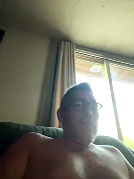 Snapshot of countryboi2002 chatting on 09/16/25, 12:11 countryboi2002 online show from 09/16/25, 12:11