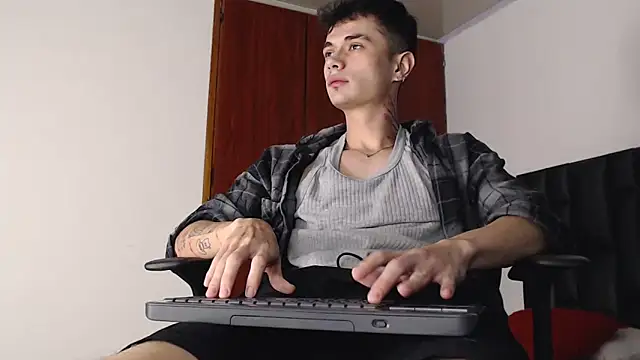 jaico santos online show from 11/06/25, 11:09