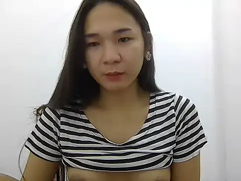 Snapshot of cumslut_selena69 chatting on 02/18/26, 11:23 cumslut selena69 online show from 02/18/26, 11:23