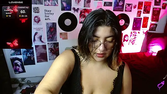 Roxy f w online show from 04/10/26, 12:01